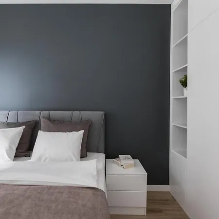 Luksusowy Przy Targach Poznań